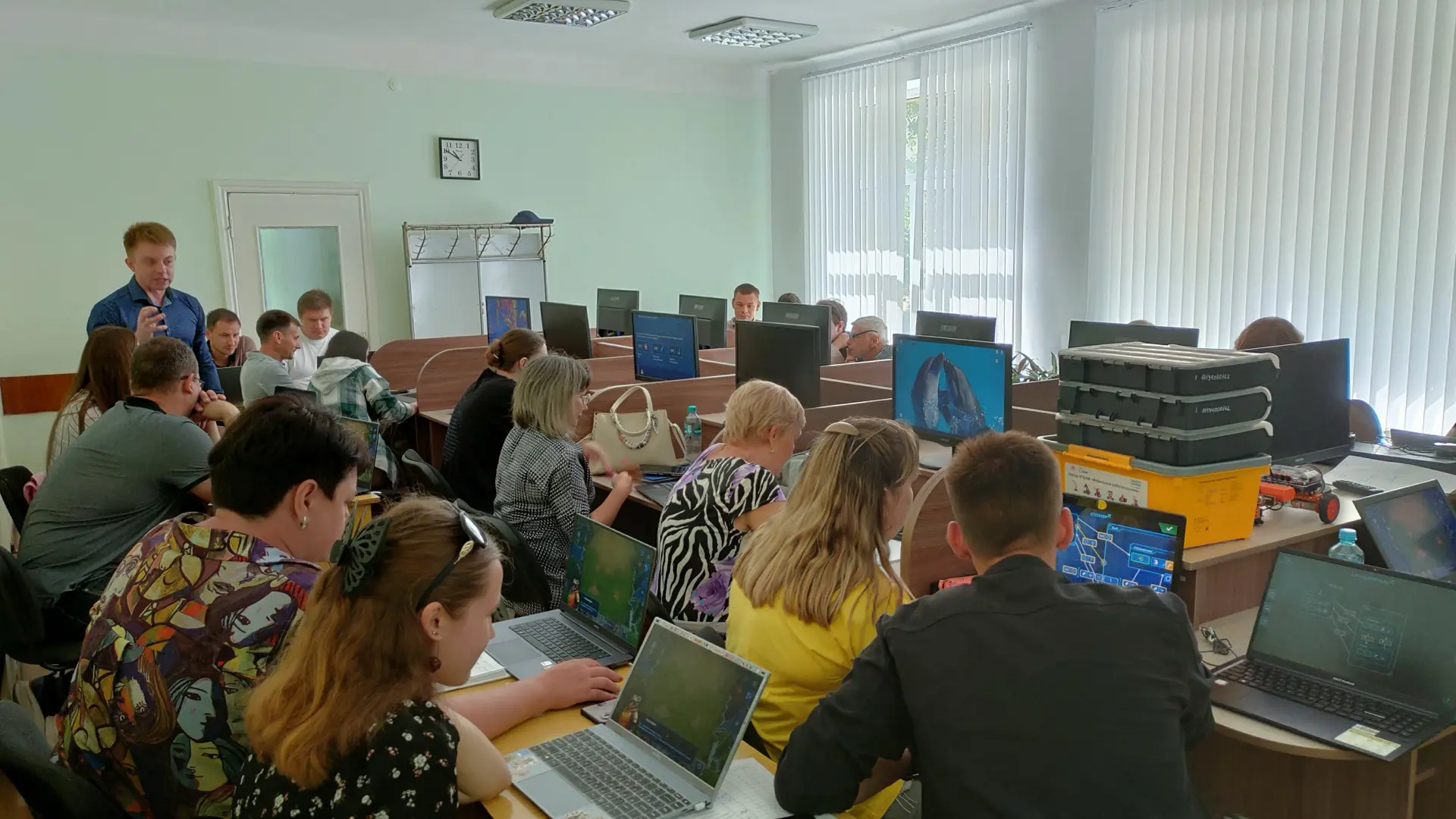 🤖 В ЛНР стартовал курс по робототехнике «Робо-26»

15 июня 2026 года начался очный модуль курсов по