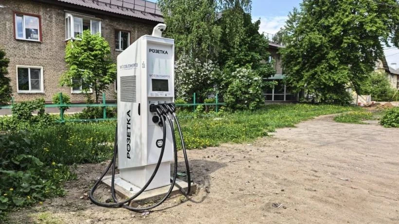Более 50 новых зарядных станций для электрокаров появятся в Подмосковье в этом году. 

Власти сообщи