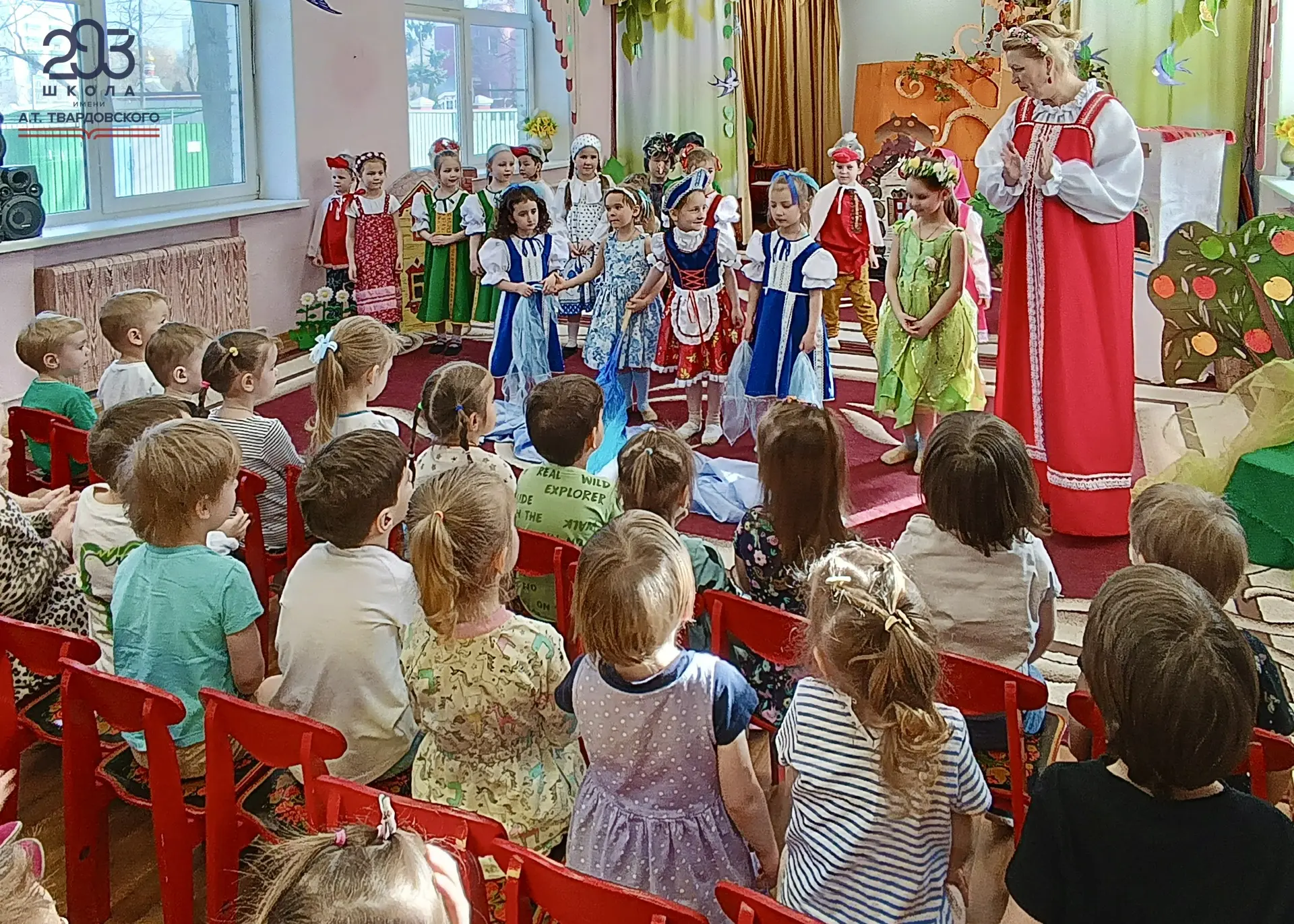 🎭 Неделя театра 🎭  Театр - это волшебный мир, где сбываются мечты и оживают сказки. Он учит нас крас