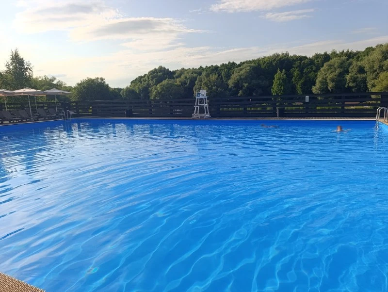 🏊 В Терлецком парке заработал бассейн под открытым небом