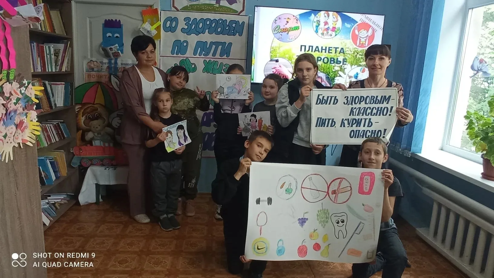 Наши «Золотые ручки» сменили привычную обстановку и отправились в гости в детскую библи...