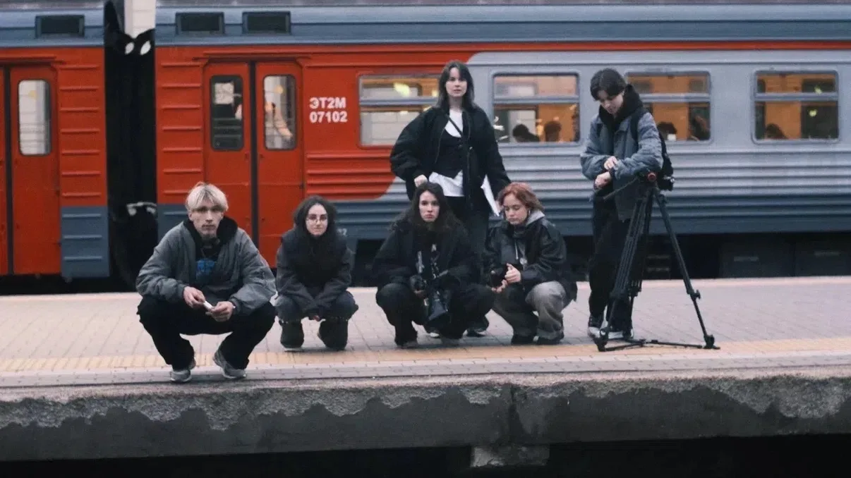 ✅ Завершились съемки первой курсовой работы «Без остановок»!