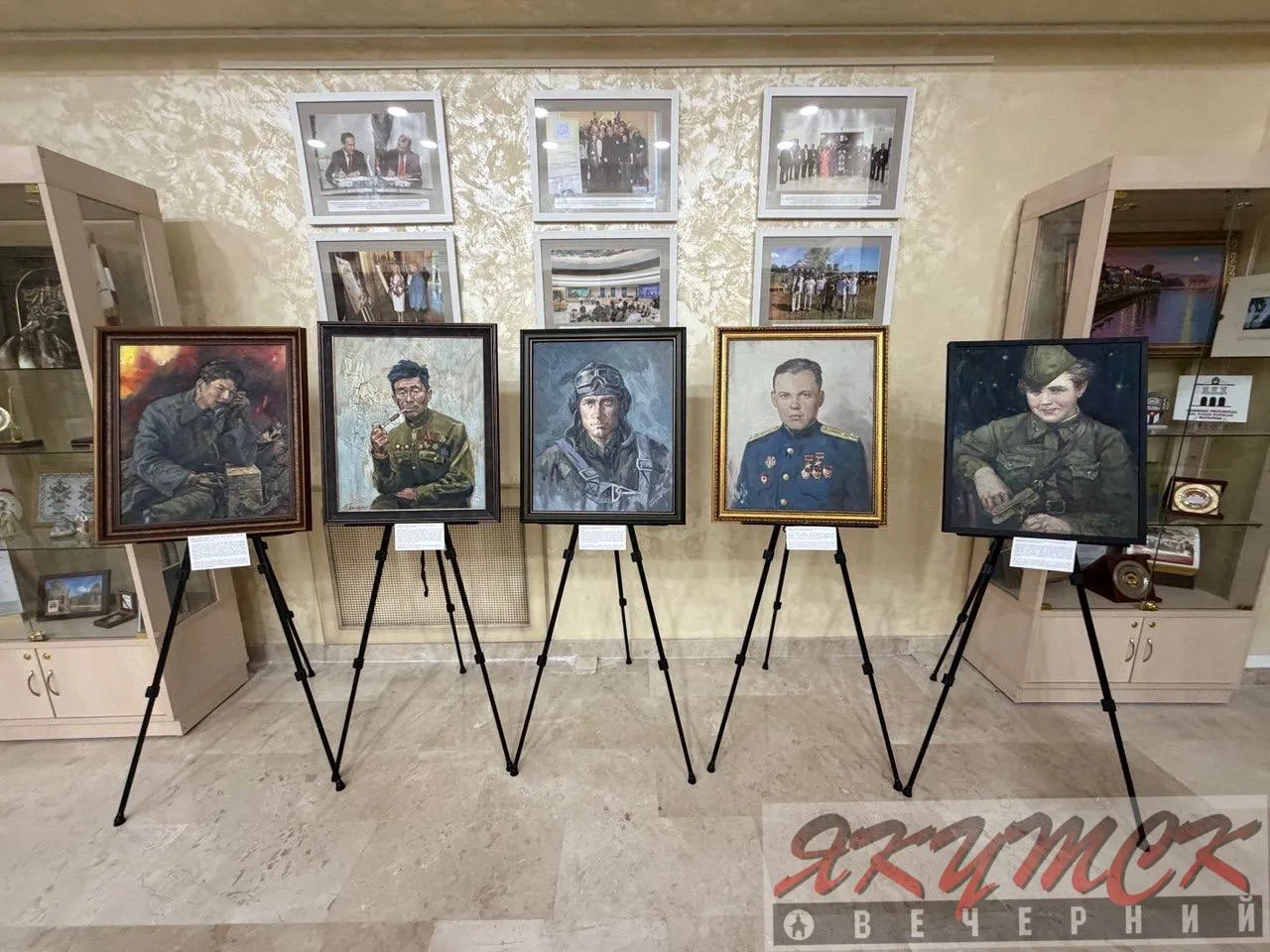 **🎨 В Общественной палате РФ открылась выставка «Мой герой Великой Отечественной войны»**

В Москве