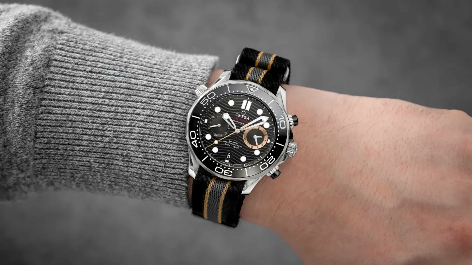 Компания Omega выпустила часы Seamaster Diver 300M Chrono «007 First Light», посвященны...