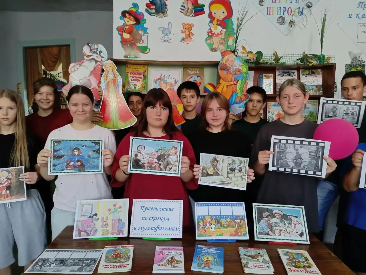 🎉🎬Ко Дню российского кино в детской библиотеке ст.Советской для участников площадки «...