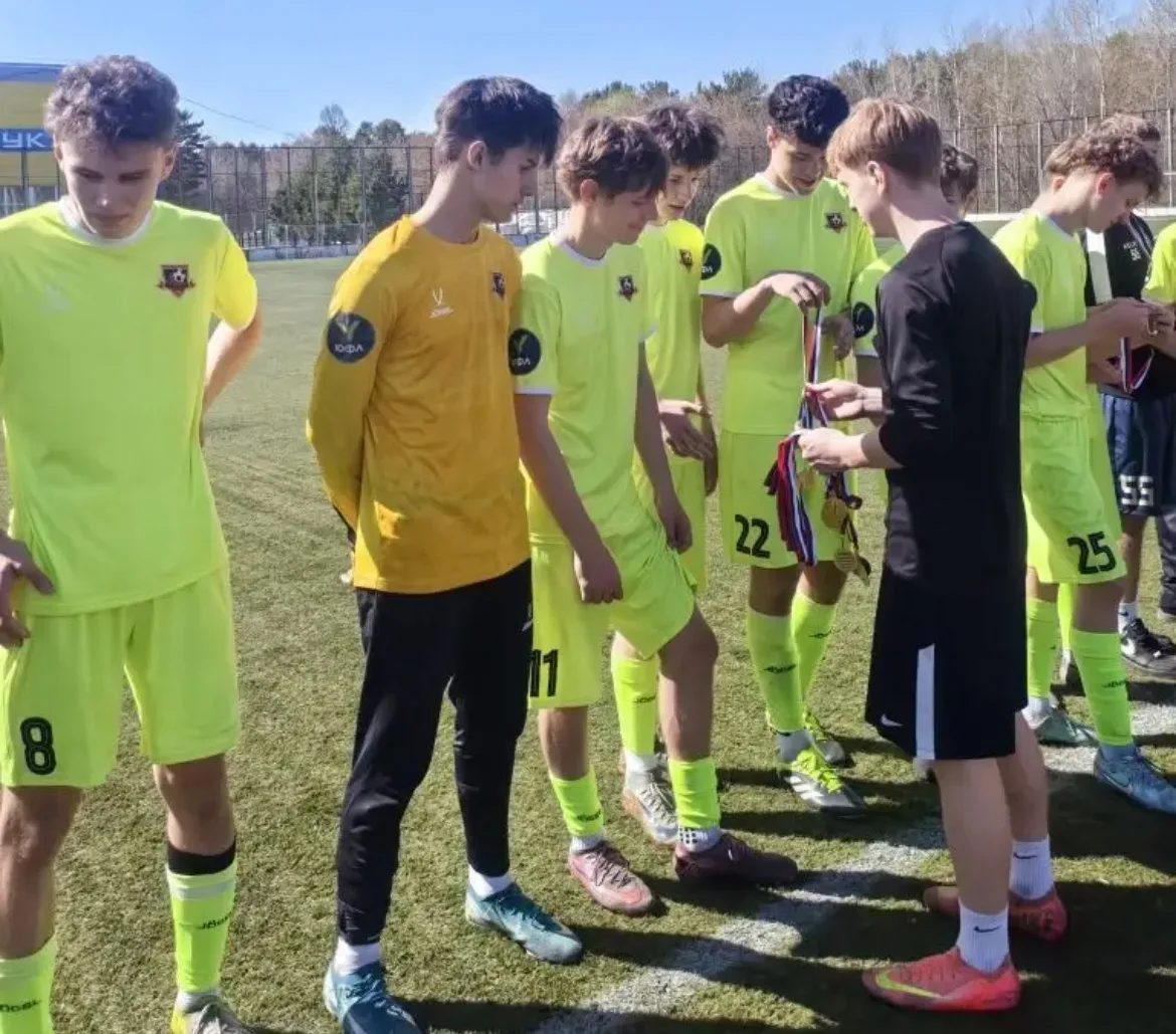 ⚽️Поздравляем учеников нашей школы - Грона Александра, Захарчука Михаила, Камбалина Михаила, Коледин