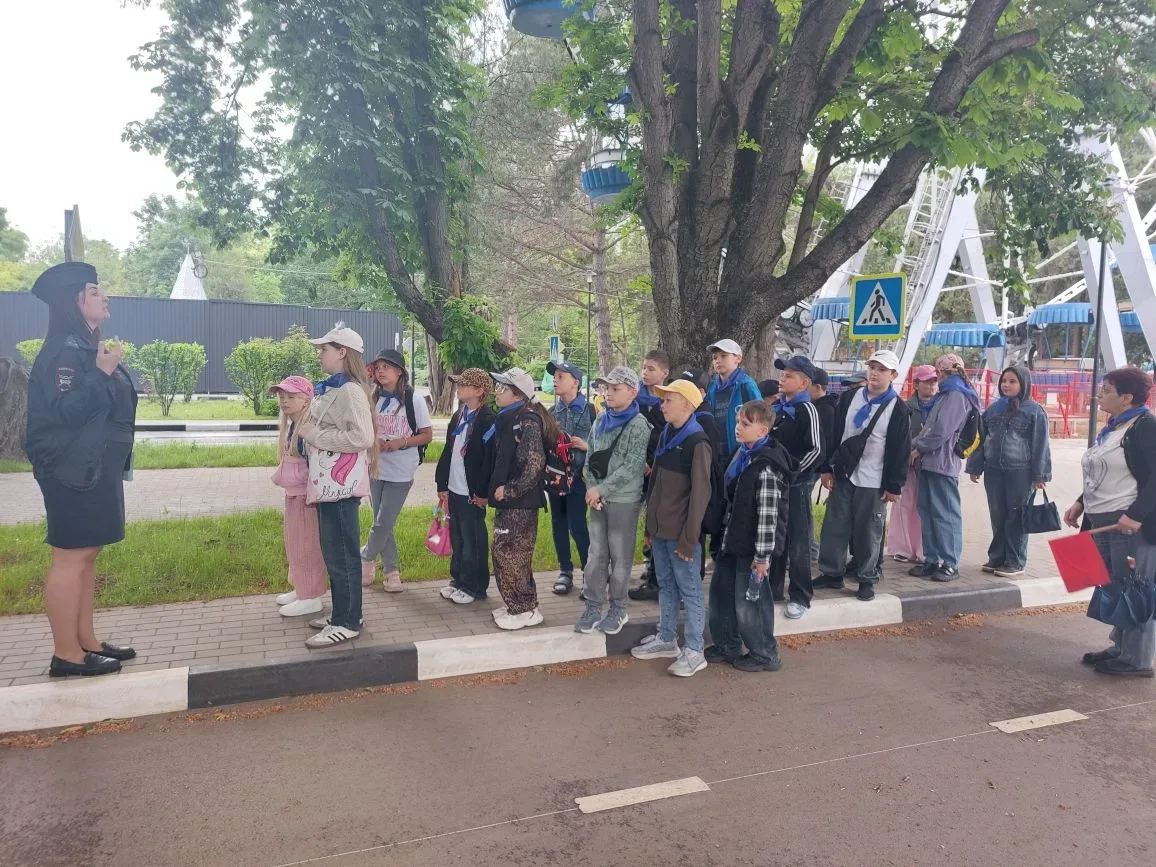 Юные пешеходы познают правила безопасности!
🚕🚕🚕🚔🚕🚕🚕🚔🚕🚕🚕
3 июля наши активные и любознател