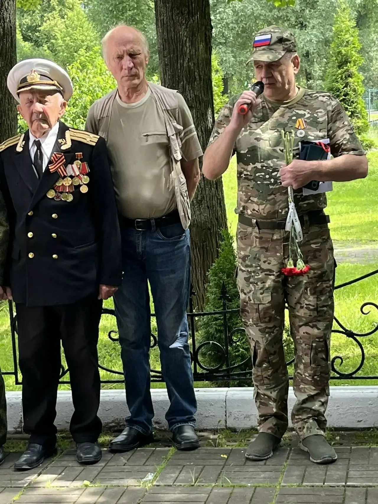 "Память в наших сердцах"
22 июня — это не просто дата в календаре. Это день, когда время навсегда ра