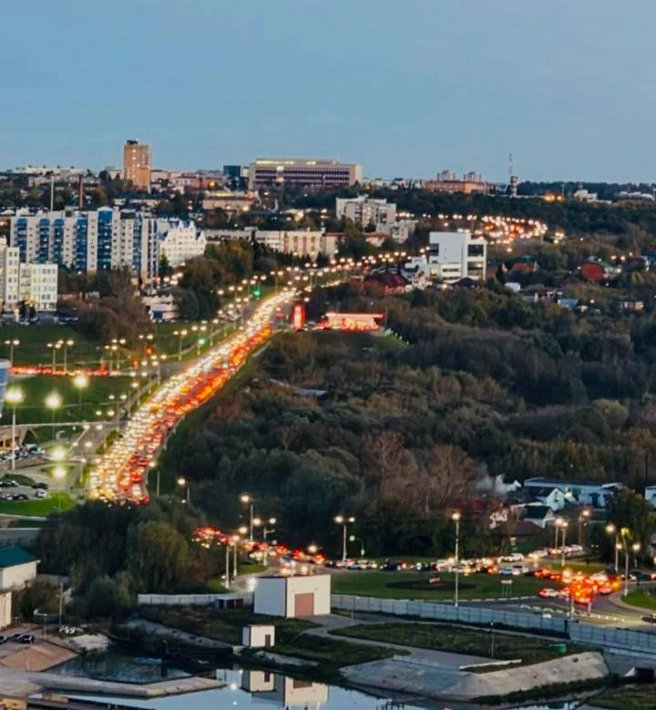 В центре Чебоксар появился бензин, и теперь там снова бесконечные очереди.