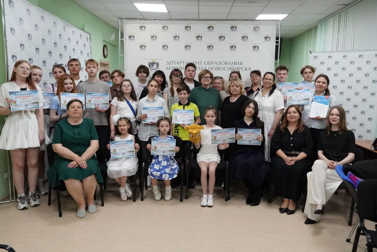 💫 Дом, в котором я живу

Пока одни штурмуют конспекты и готовятся к экзаменам, Гордей Бурмистров, А