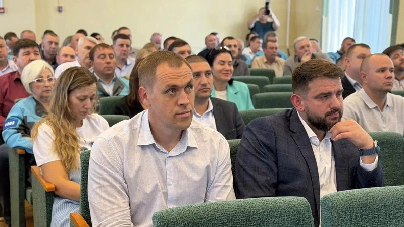 Советник губернатора Ростовской области Сергей Медведев провел рабочую встречу с коллек...