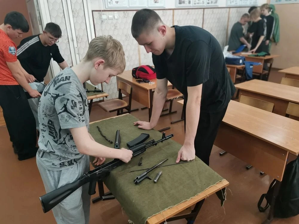 Учебный год для старшеклассников школ города заканчивается военными сборами. В этом году сборы прохо
