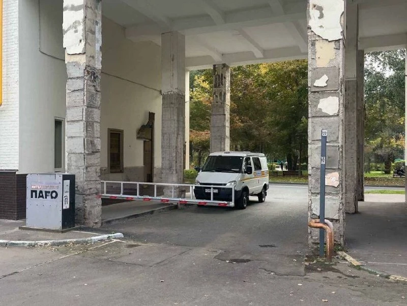 🏚 В Лефортово на Авиамоторной улице повреждён фасад дома