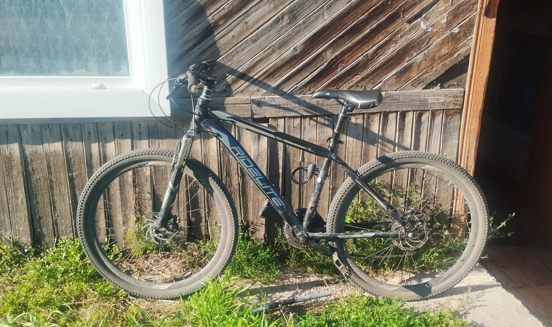 🚲 «Возвратно утеряно»: в Балахтинско-Новоселовском округе полицейские вернули похищенн...