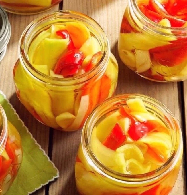 МАРИНОВАHНЫЙ ПЕPEЦ