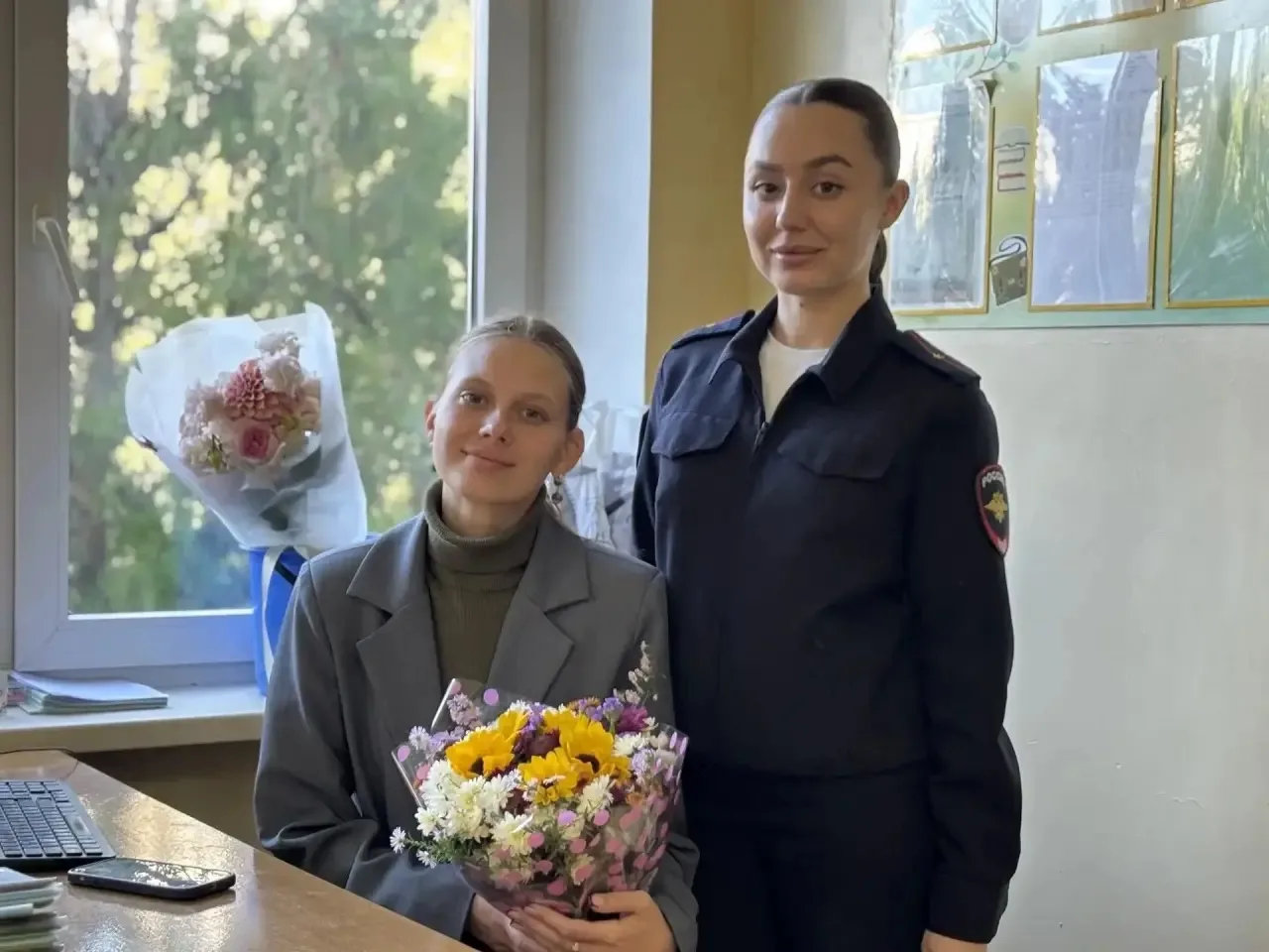 💐 В День учителя — тёплые слова тем, кто дарит знания!💐