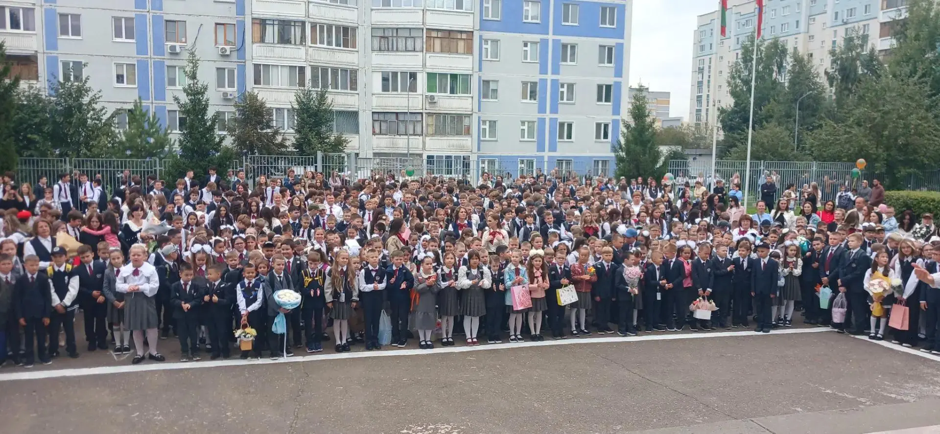 1 сентября в школе состоялась традиционная торжественная линейка, посвященная Дню знани...