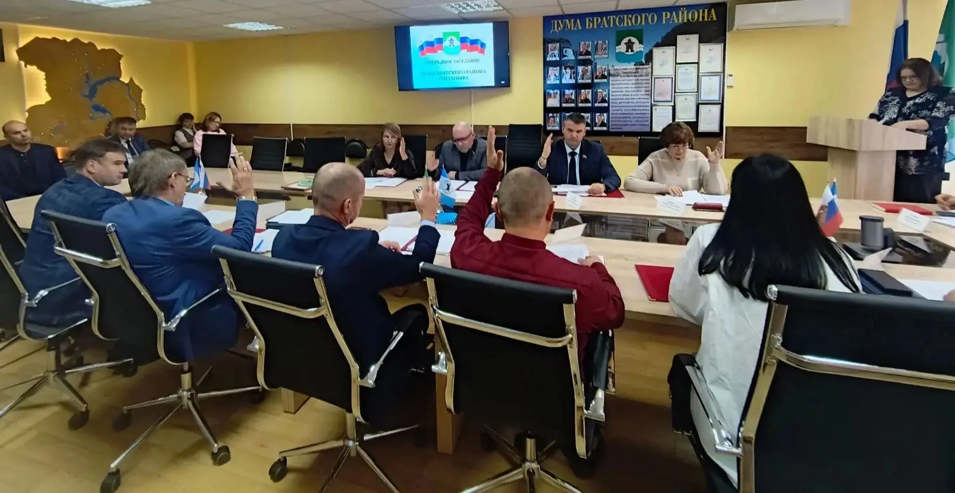 На прошедшем 30 сентября очередном заседании Думы Братского района депутаты рассмотрели...