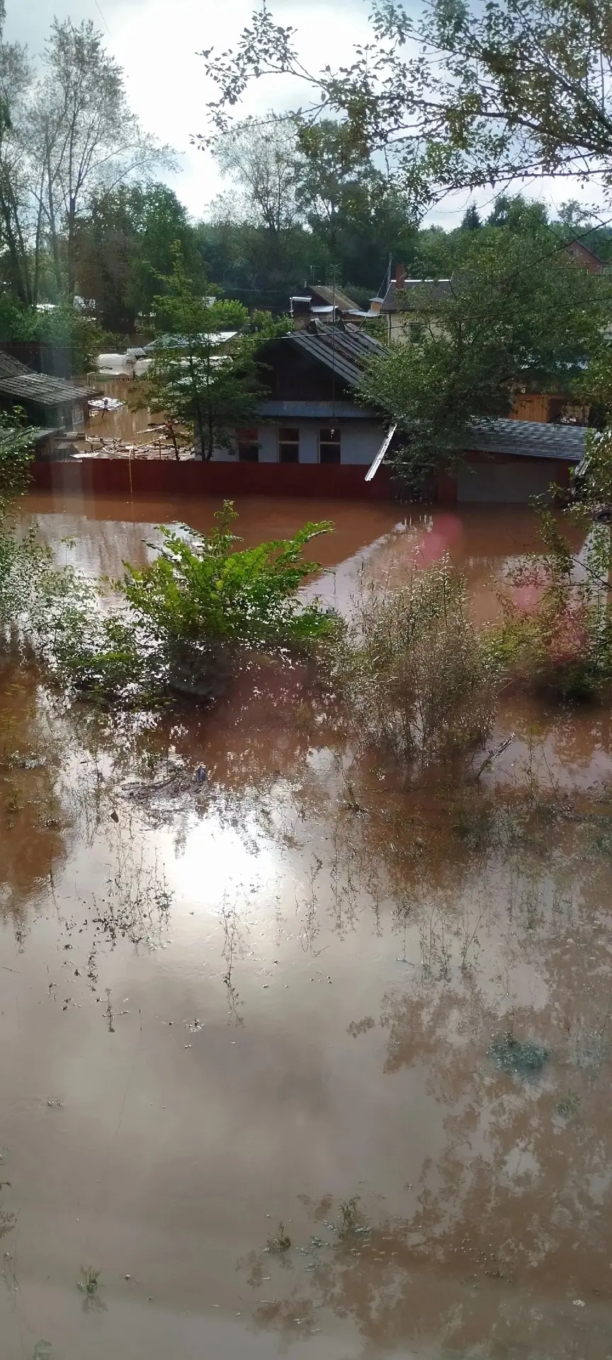Еще фото и видео затопленных улиц и дворов 😱😭🌊