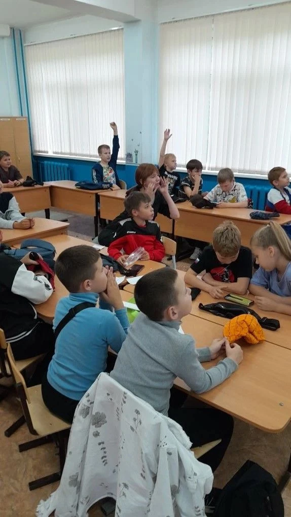 Сегодня в рамках Дня русского языка в детском лагере "Солнышко" прошла игра-викторина "Что за прелес