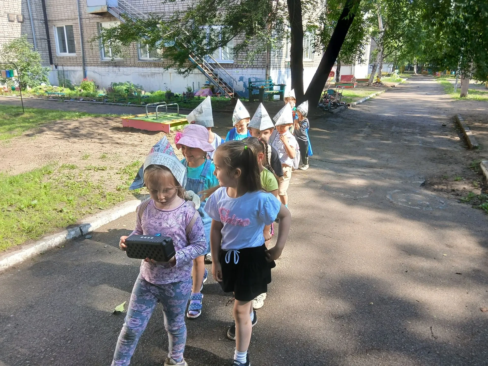 «Необычный огород»: Настоящие грядки здоровья! Мы увидели, где прячется морковка, как з...