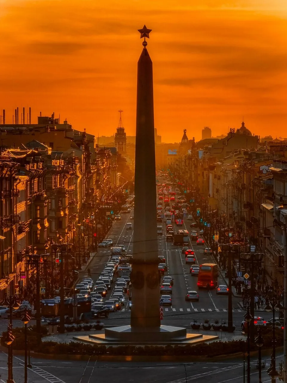Невский в лучах заката 🌅