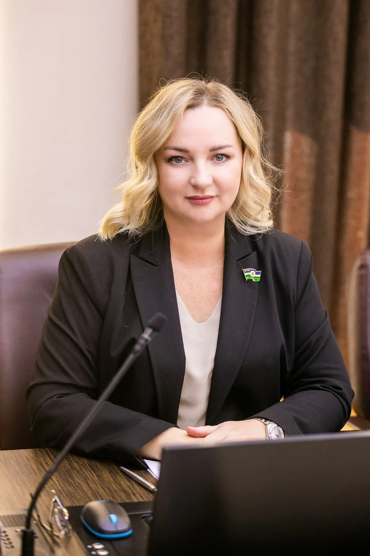 Сегодня день рождения отмечает депутат Думы Сургутского района Лариса Годяцкая.