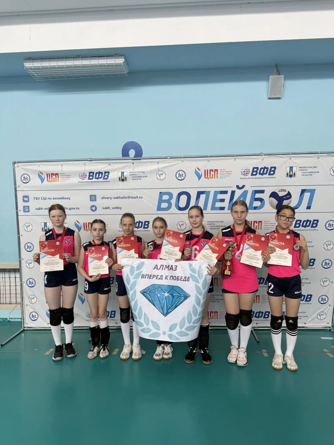 🏐 10-11 мая в областной столице прошёл открытый турнир по волейболу среди команд девуш...