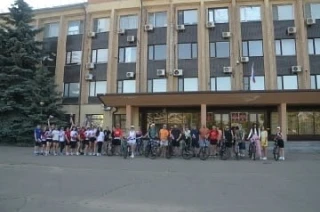 Урюпинск. День России на двух колесах!

Вчера прошел замечательный велопробег.

Маршрут: Урюпинск → 