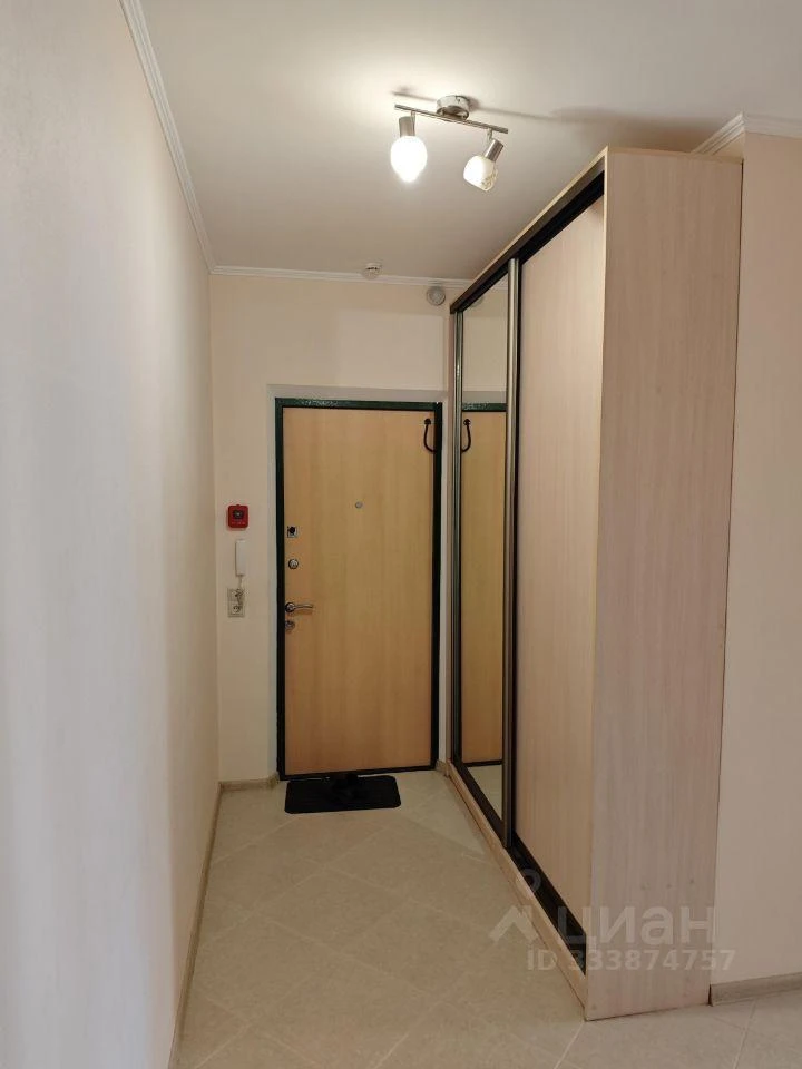 Сдам без посредников: 2-комнатная квартира, 62м²