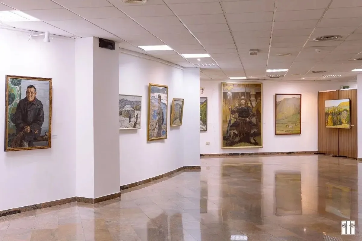Изменение в режиме работы Выставочного зала НХМ РС (Я)