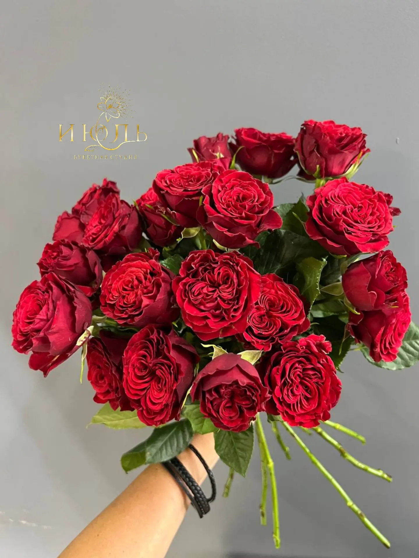 Нежная, воздушная, невероятно красивая кустовая роза 🌹
