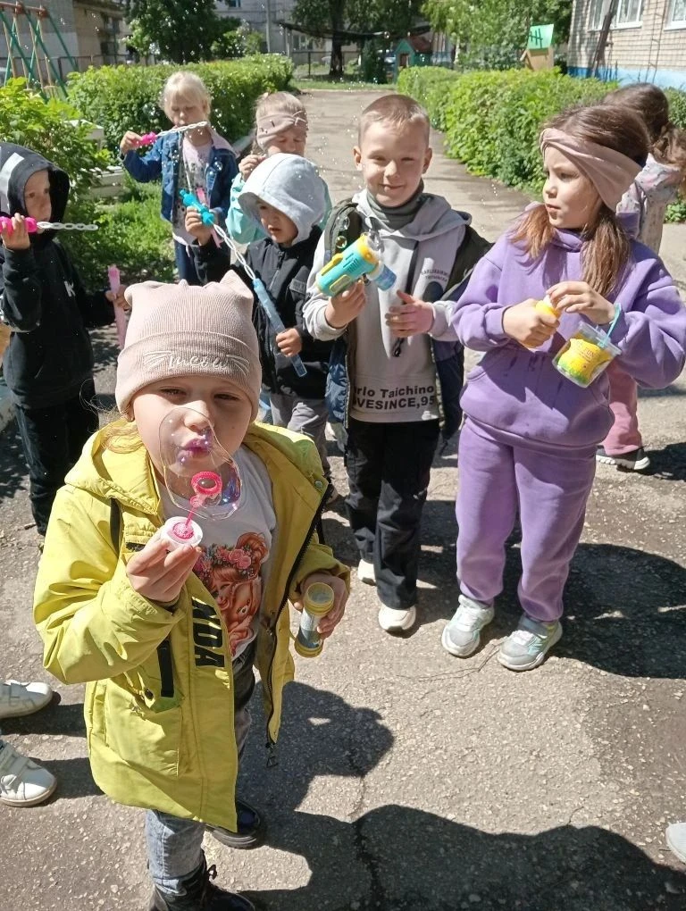 Конкурс прошел в подготовительной к школе группе № 3 комбинированного вида и принес ребятам море эмо