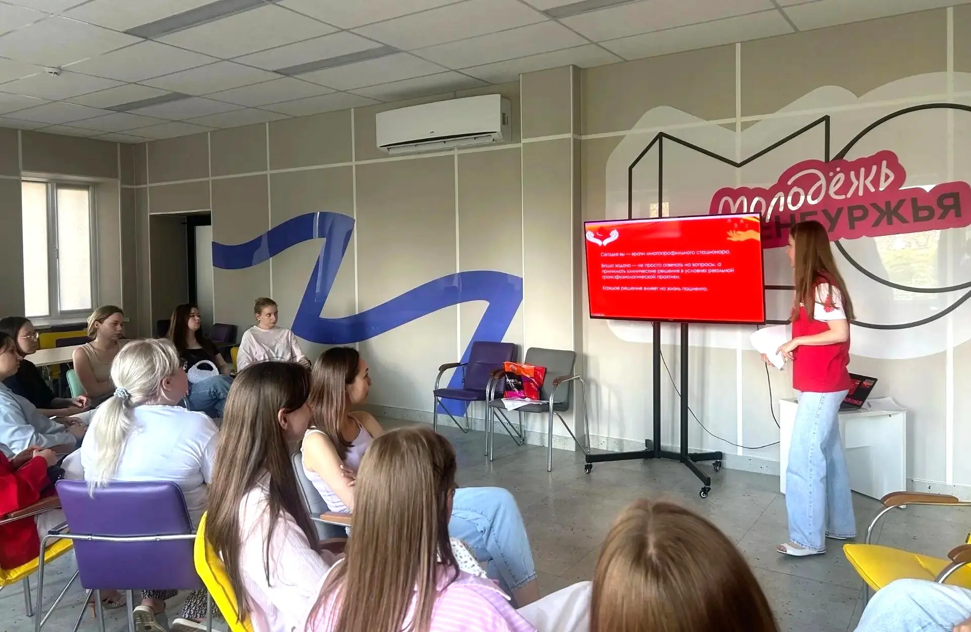 Волонтеры‑медики рассказали, как стать донором 
Просветительское мероприятие было организовано для п