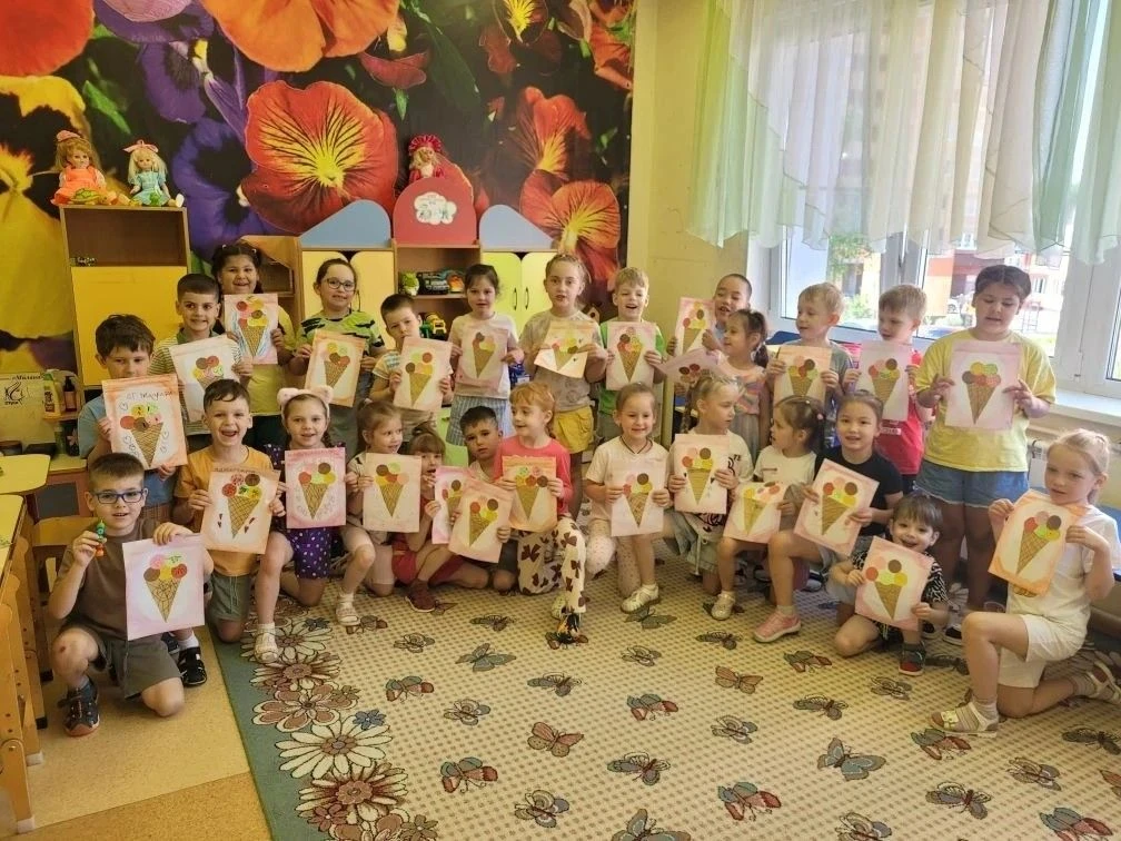 Ледяная сказка в «Золотом ключике»: как мы отметили День мороженого 🍨✨

Проект «Калейдоскоп праздни