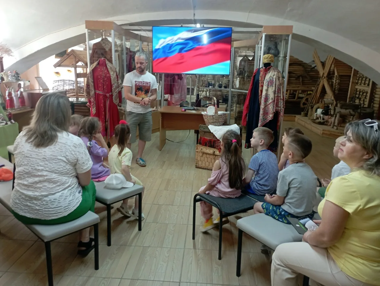 Познавательная программа «Наша Родина - Россия»🇷🇺

🇷🇺Для ребят детского сада №3 в преддверии гла