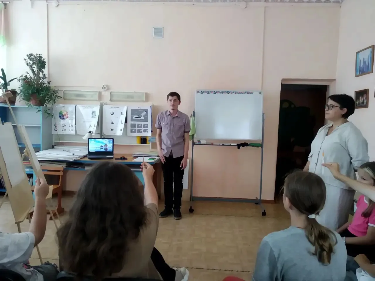 Погружение в академический рисунок! 

🎨 Сегодня воспитанники объединений «Основы компьютерной грамо