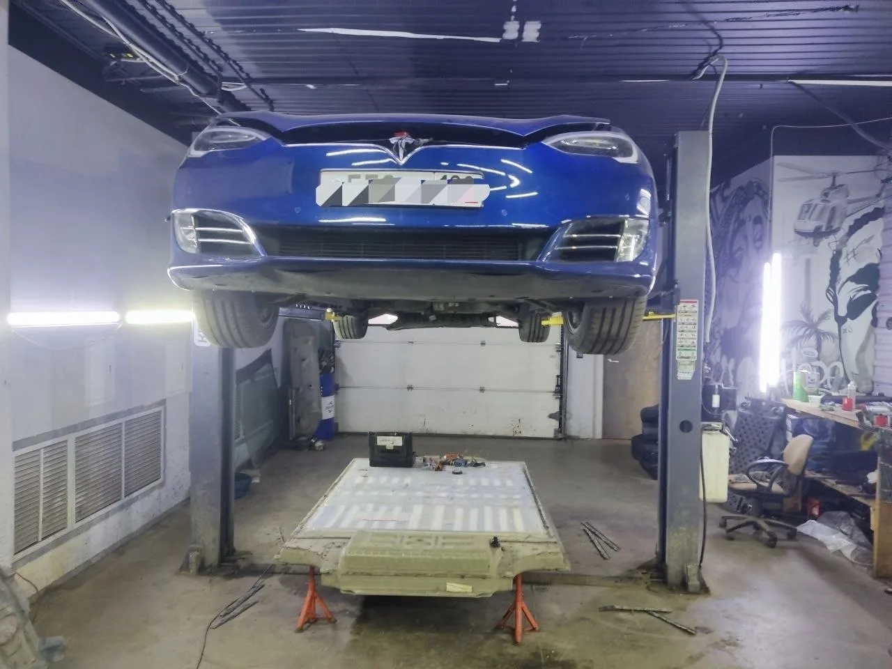 ⚡️Замена порта зарядки на Tesla Model S⚡️