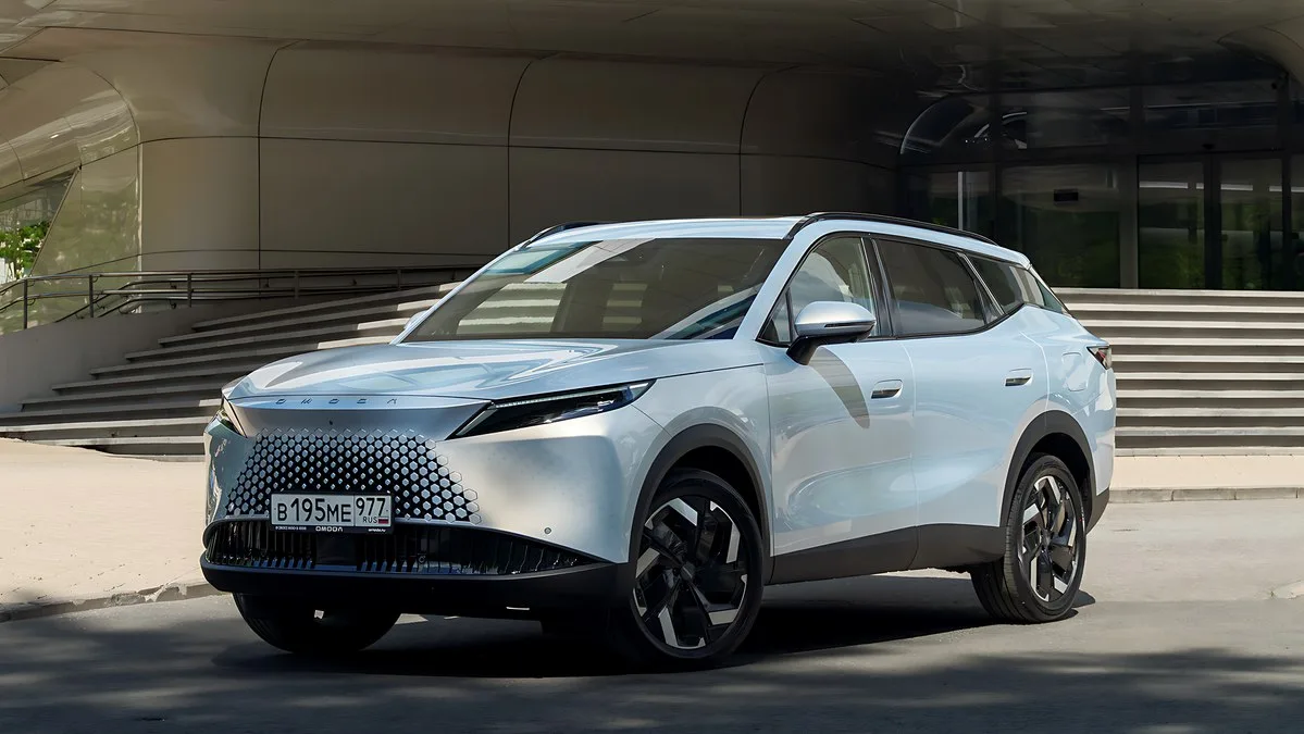 Omoda C7 против Haval F7 и Geely Atlas: эксперт «За рулем» протестировал новый китайский кроссовер с