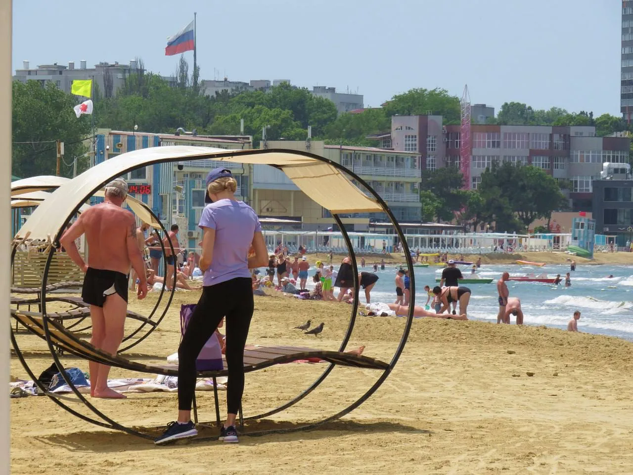 Доброе утро понедельника!

В Анапе ожидается до 23°С тепла и солнечная погода ☀️


📷 «Анапа в объек