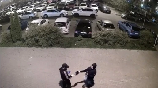 В Воронеже курьеры мошенников похитили у пенсионерок 15 млн рублей