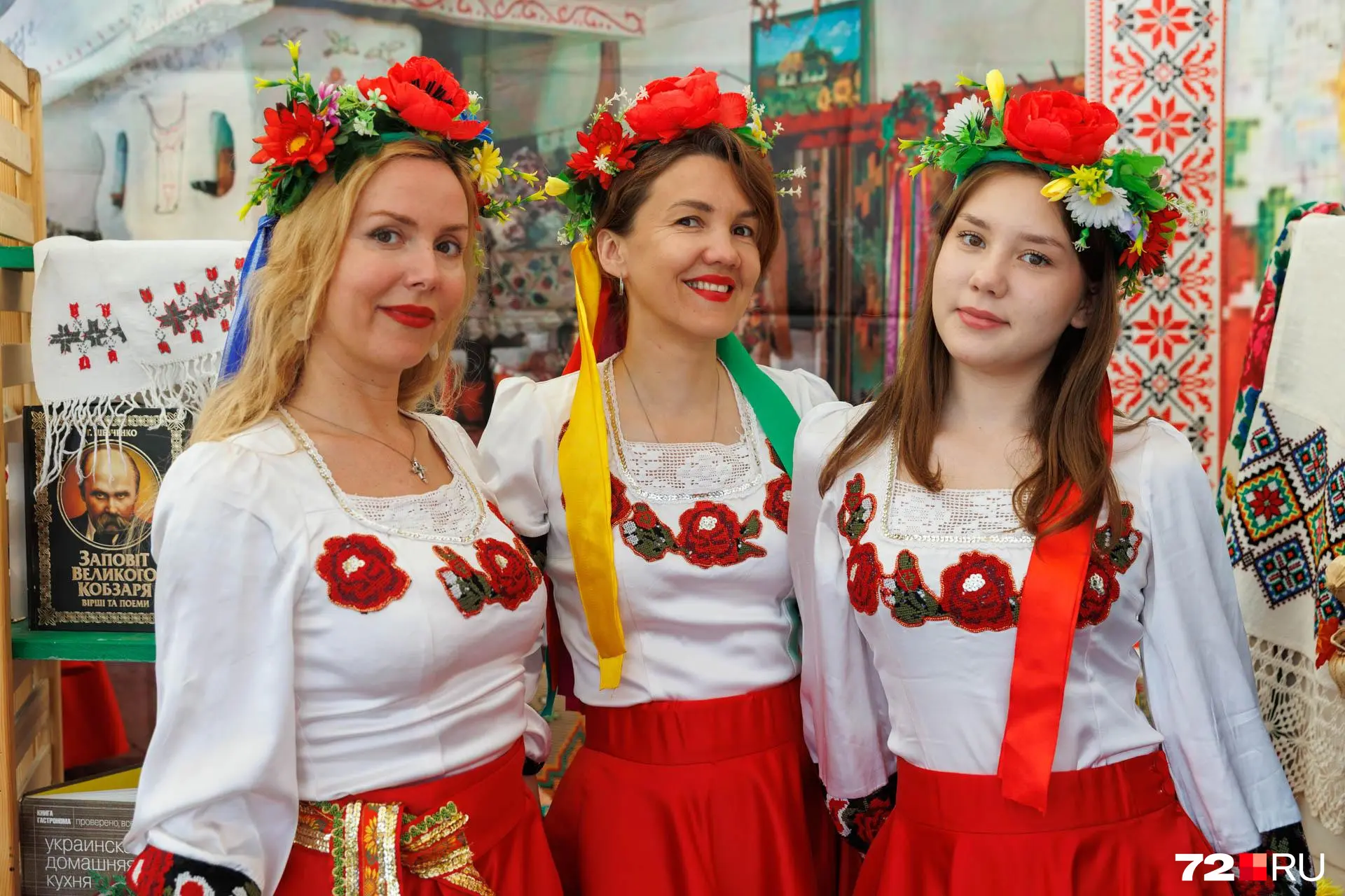 Танцуют все!

На площади 400-летия Тюмени прошел традиционный «Мост дружбы». Этот фестиваль объедини