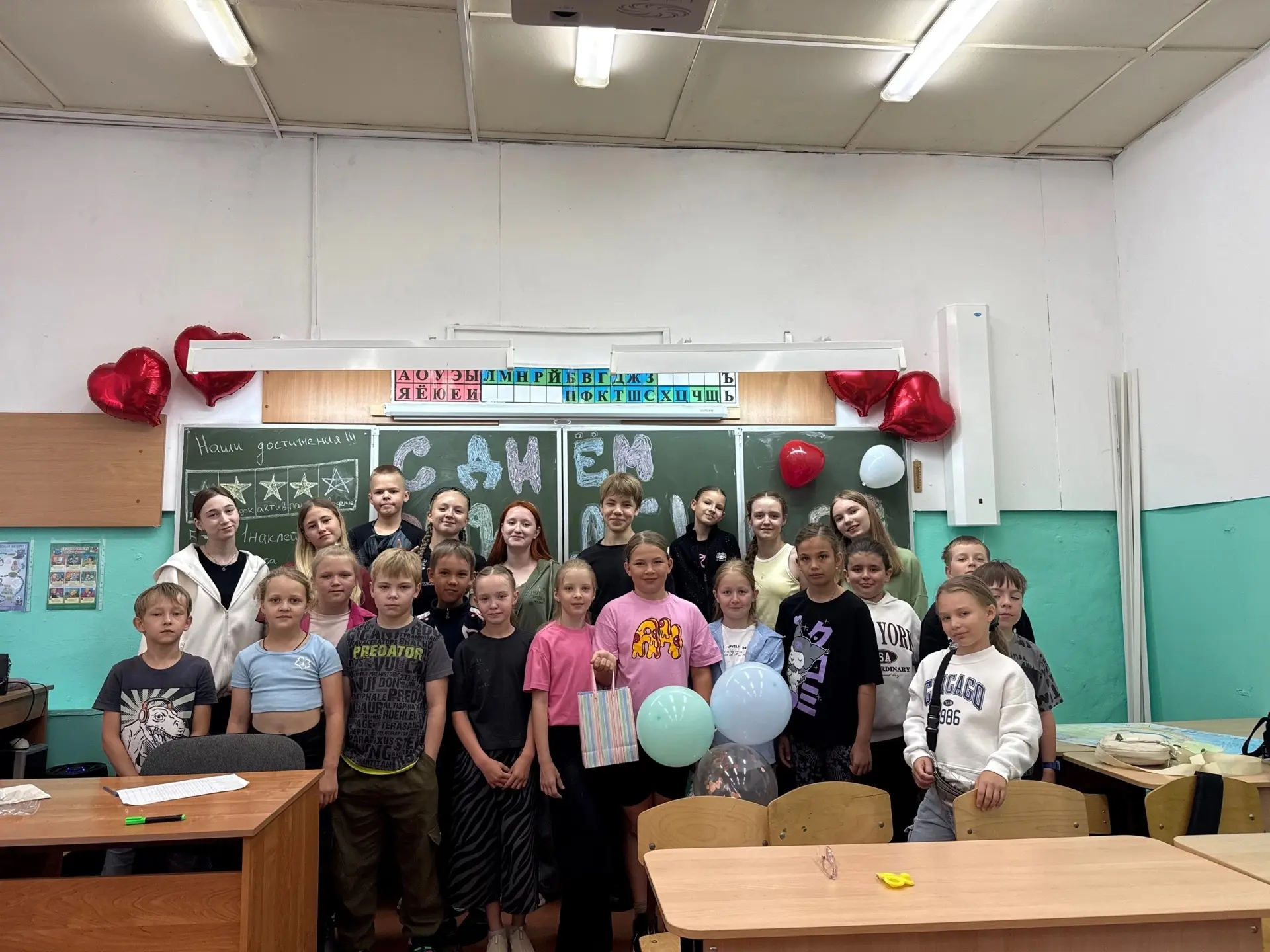 🥰 Последняя неделя в школьном лагере началась — и это немного грустно, но в то же время очень радос