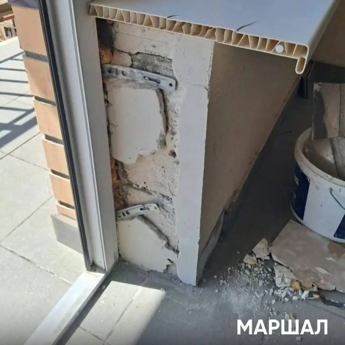 В рамках текущего содержания общего имущества мастера управляющей компании выполнили ре...