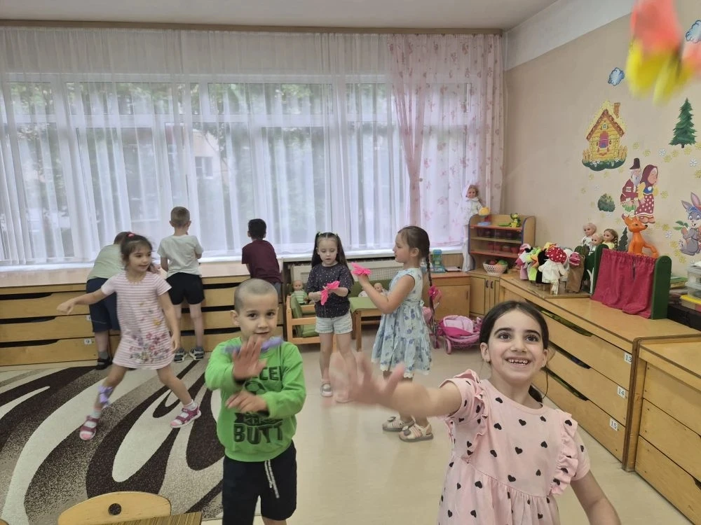 ✨МОУ "Лицей г.Истра" корпус 1-47
✨ Поготовительные группы 10 и 11..
✨  Тема: Лето в ладонях: наши ба