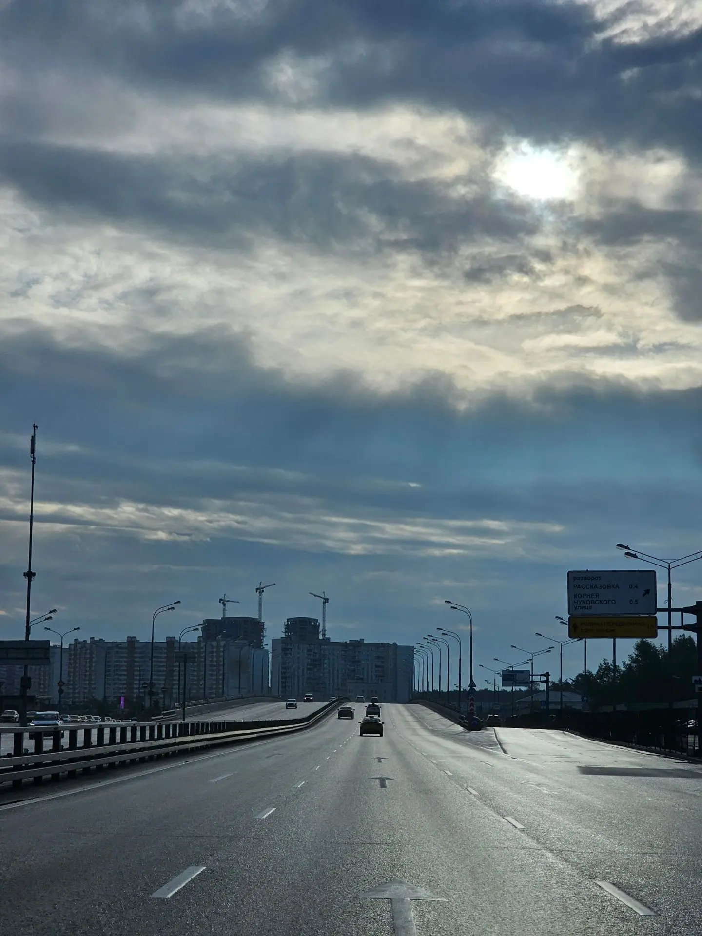Доброе утро♥️

Сейчас в  Переделкино:

☁️ пасмурно

🌡️ Температура воздуха — 15.64°C
👀 Чувствуется