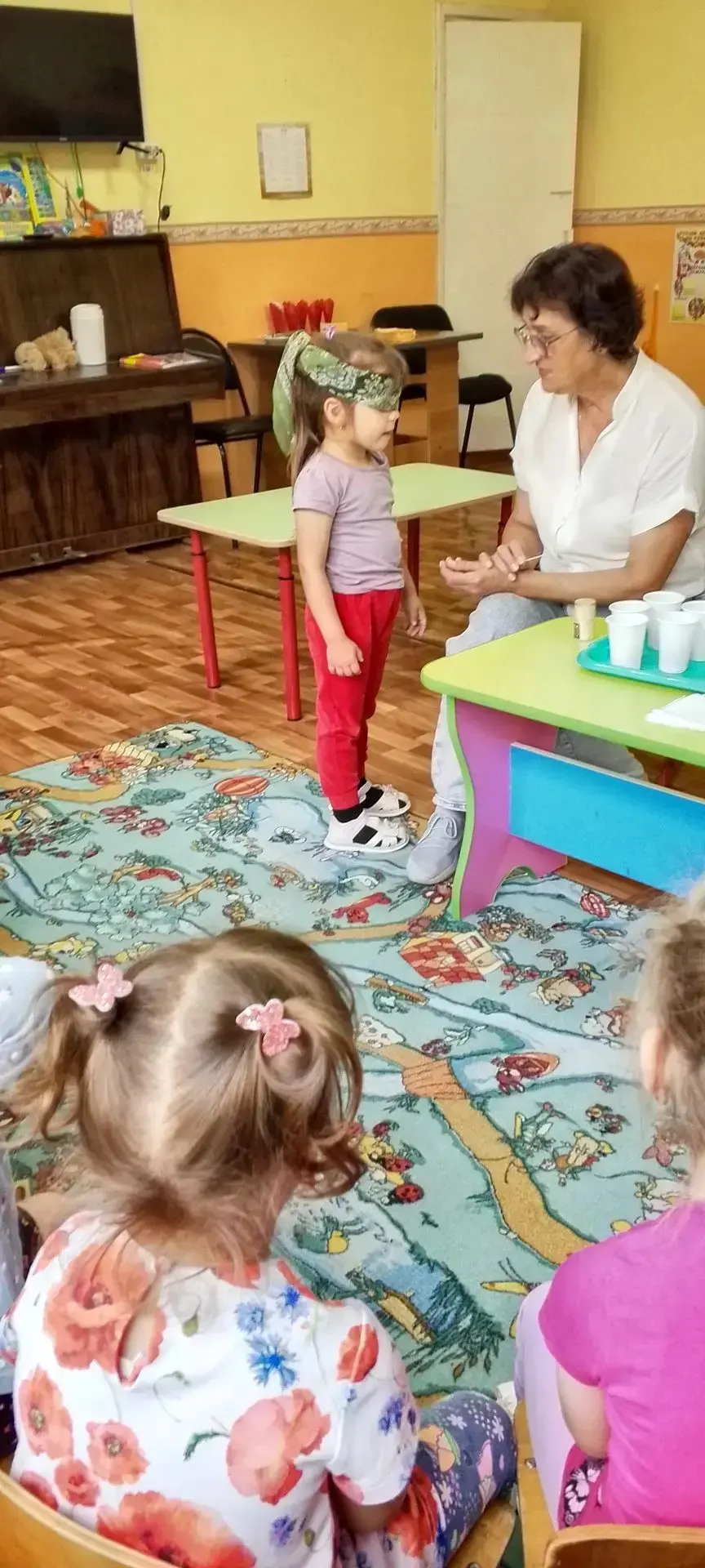 Сегодня наши ребята группы "Пчелки" отправились в настоящее  вкусовое приключение! 😋 В игре «Угадай