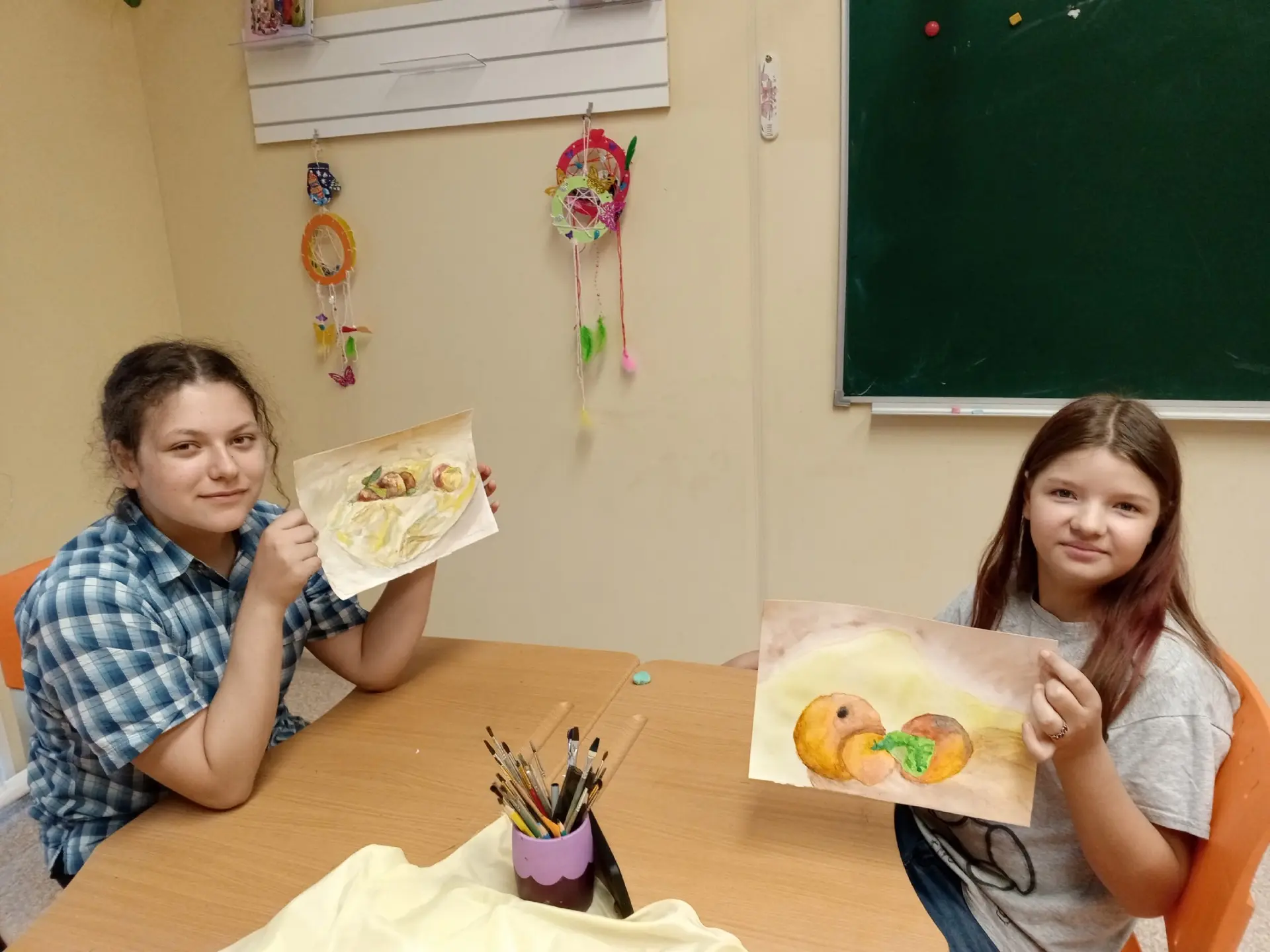 Вечер за окном только добавляет уюта досуговой площадке «Край, которым я горжусть».