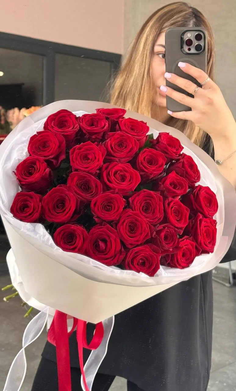 🌹 Свежие розы по сладким ценам!

Получили партию свежих красных и кустовых роз по очень выгодным це