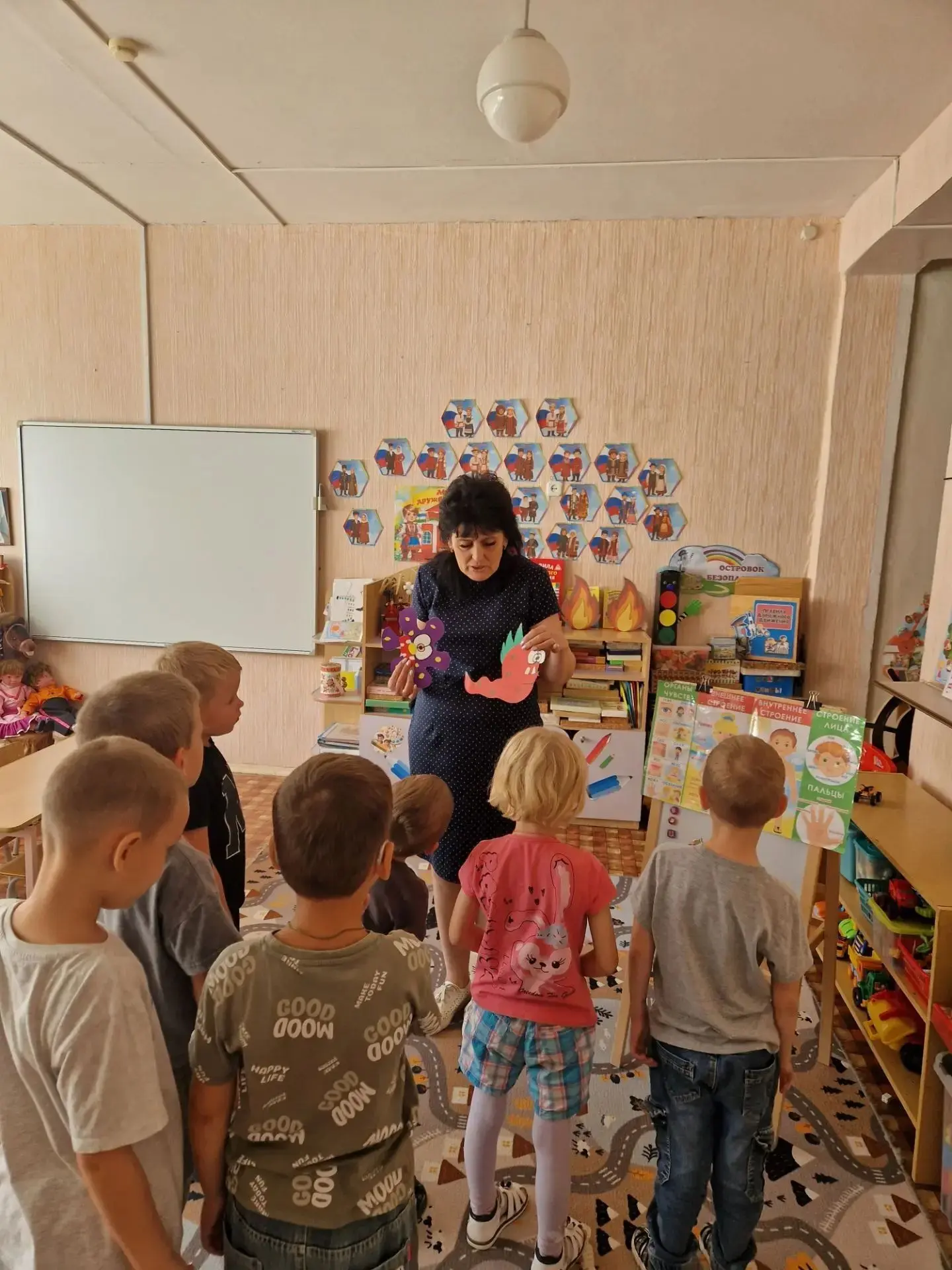 В старшей логопедической группе «Азбукашки» прошла увлекательная тематическая неделя «П...